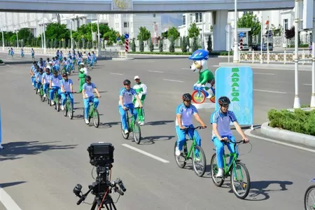 В Ашхабаде созданы оргкомитеты ЧМ-2020 по самбо и ЧМ-2021 по велотреку