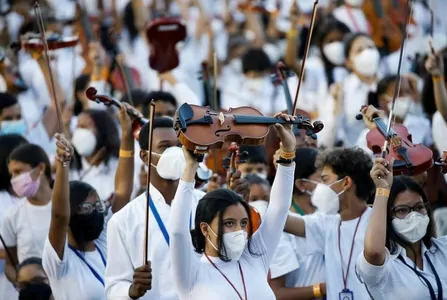 Венесуэльский оркестр с 12 тыс. исполнителей признан самым большим в мире