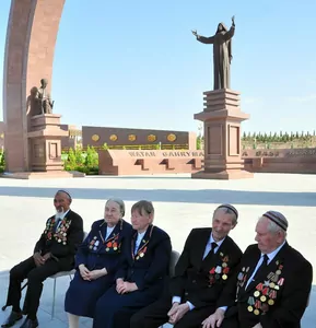 Ветеранам Великой Отечественной войны и солдатским вдовам в Туркменистане вручат ценные подарки