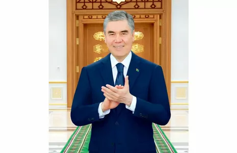 Туркменский лидер прибыл с рабочей поездкой в Лебапский велаят