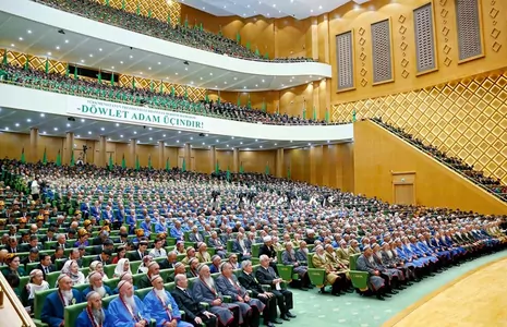 В Туркменистане создан двухпалатный парламент