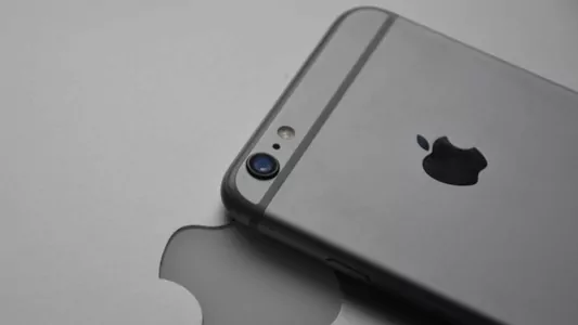 Apple представила новый бюджетный iPhone SE