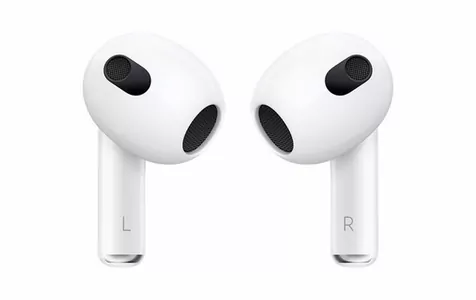 Вышло третье поколение беспроводных наушников Apple AirPods