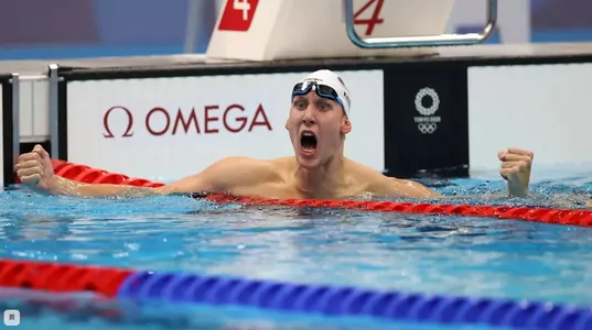 Американский пловец Чейз Калиш завоевал золото на Олимпиаде в Токио