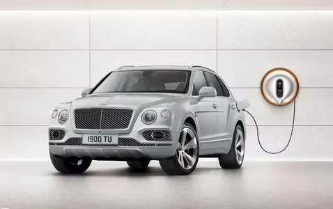 Bentley пока не торопится с выпуском электрокаров