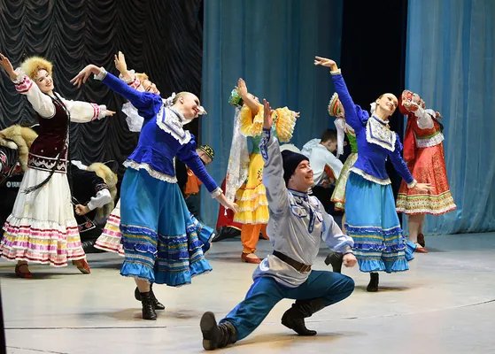 В Ашхабаде прошел концерт российского танцевального коллектива Урал