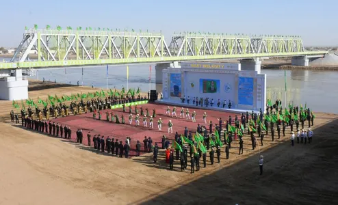 В Мары состоялось открытие железнодорожного моста через реку Каракум