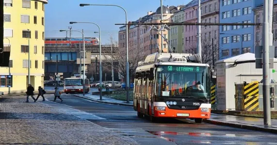 Pragada 50 ýyldan soň trolleýbuslar ýene-de hereket edip başlady