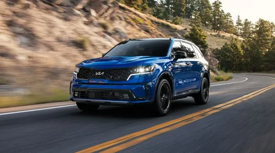 Kia täzelenen Sorento-ny hödürledi