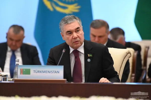 Gurbanguly Berdimuhamedow türki dünýäniň Liderleriniň Samarkant sammitinde çykyş etdi