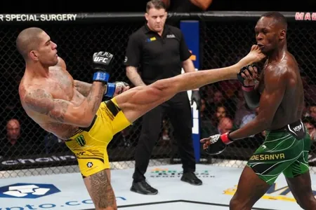 Pereýra Adesanýany nokaut edip, UFC-niň täze çempiony boldy