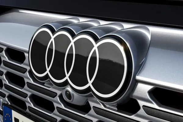 Audi logotipini täzeledi