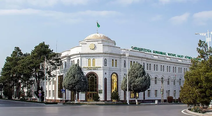 Türkmenistanda deputatlaryň saýlaw möwsümine badalga berildi