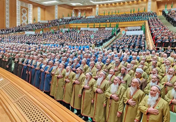 В Ашхабаде проходит заседание Милли Генгеша Туркменистана при участии общественности