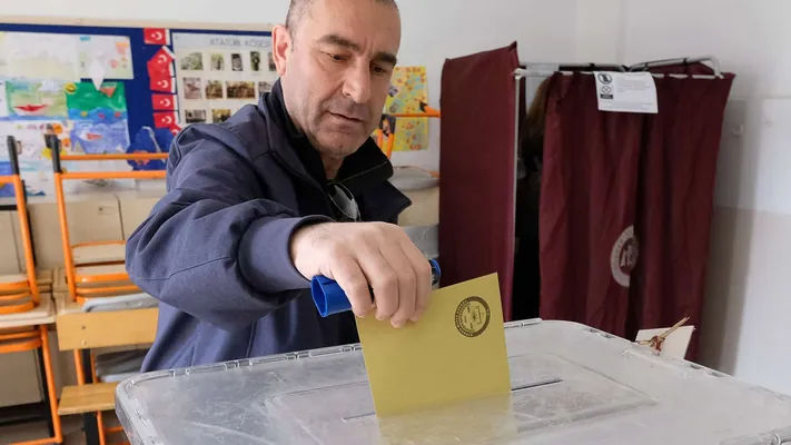 В Турции стартовала избирательная кампания по выборам президента и парламента