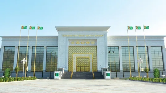В экспоцентре ТПП открылась выставка торгового комплекса Туркменистана