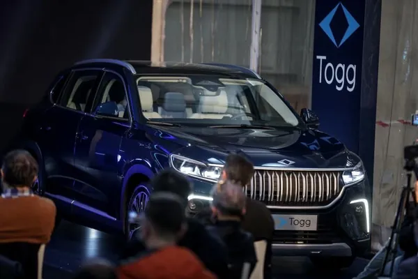 В Стамбуле открыли первый автосалон и автосервис Togg