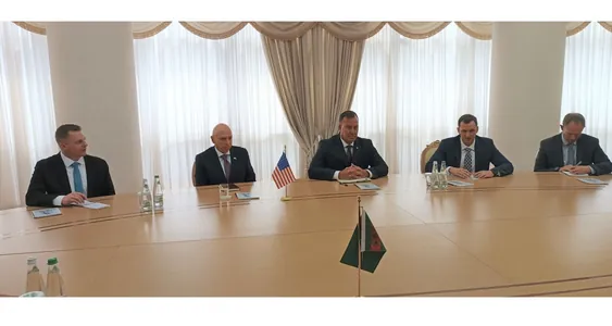 Замглавы МИД Туркменистана провёл переговоры с новым командующим Центральным командованием ВС США
