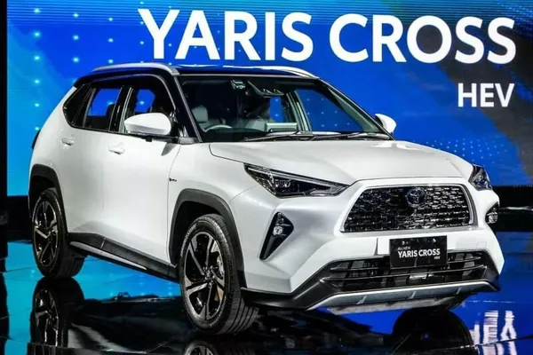 Toyota Indoneziýada Highlander görnüşli täze Toyota Yaris Cross-y tanyşdyrdy