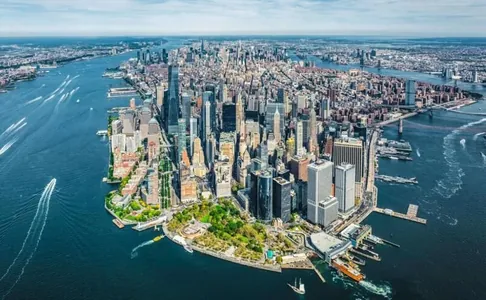 Американские учёные: вес небоскребов заставляет Нью-Йорк опускаться ниже под воду