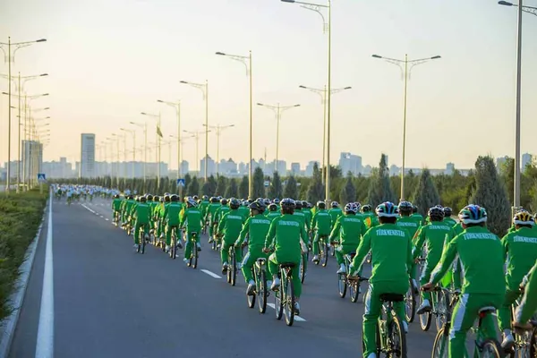 3 июня в Туркменистане проведут массовый велопробег