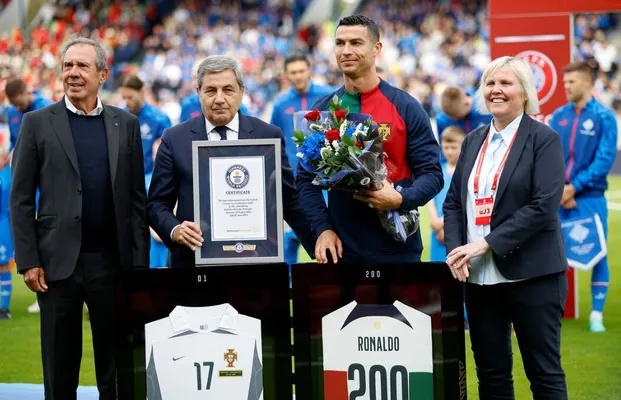 Ronaldu Ginnesiň rekordlar kitabyna girdi