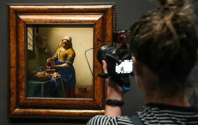 Выставка картин Вермеера в Амстердаме стала самой посещаемой
