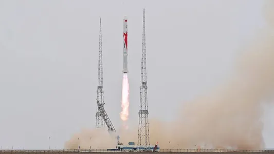 Китай запустил на орбиту «Чжуцюэ-2» – первую ракету с метановым двигателем