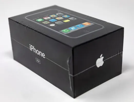 iPhone первого поколения ушел с молотка за рекордные $190 тыс.