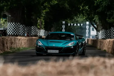 Rimac Nevera giperkary Gudwud ýolunyň rekordyny täzeledi