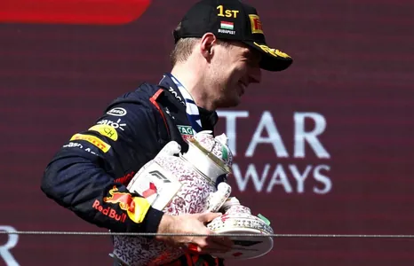 Ферстаппен стал победителем этапа Гран-при Венгрии "Формулы-1"