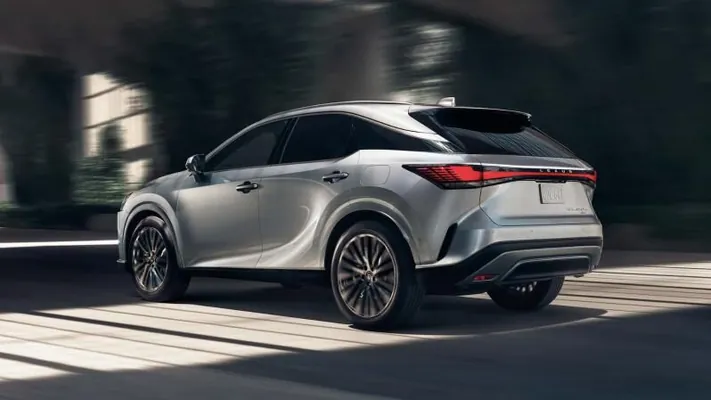 Täze Lexus RX 450h+ 2024 hödürlendi
