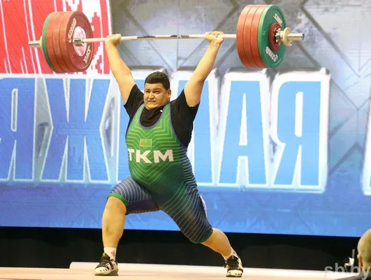 Agyr atletikaçy Atajan Daýyýew GDA-nyň oýunlarynyň iň ýokary agram derejesinde kümüş medal gazandy