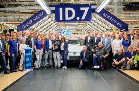 Представлен первый экземпляр электрического седана Volkswagen ID.7