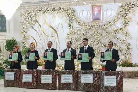 Довлетджан Овезмырадов выбран лучшим садоводом в Туркменистане