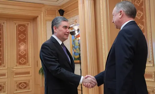 Взаимодействие Петербурга и Туркменистана обсудили глава Халк Маслахаты и российский губернатор