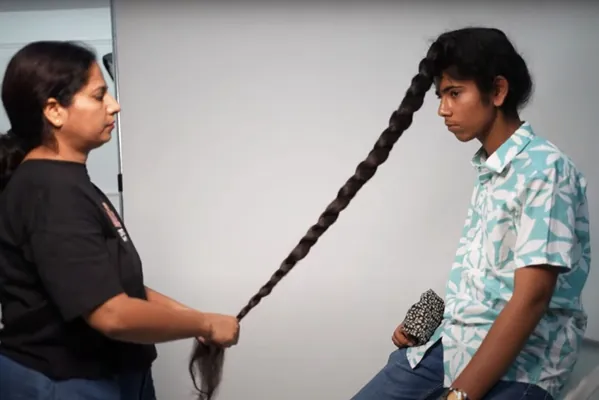 Подросток из Индии с полутораметровыми волосами вошёл в Книгу рекордов Гиннесса