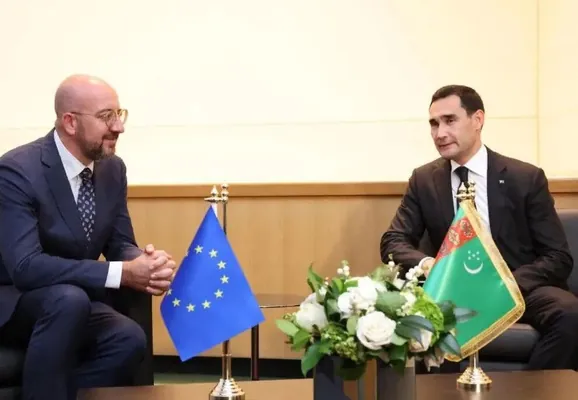 Сердар Бердымухамедов и Шарль Мишель обменялись мнениями о взаимодействии Туркменистана и ЕС