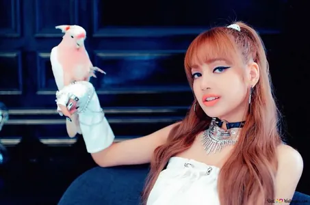Звезда корейской поп-музыки набрала миллиард прослушиваний на Spotify