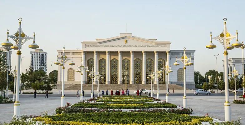 7-8-nji oktýabrda Aşgabadyň we Arkadag şäheriniň teatrlarynyň çykyşlarynyň tertibi