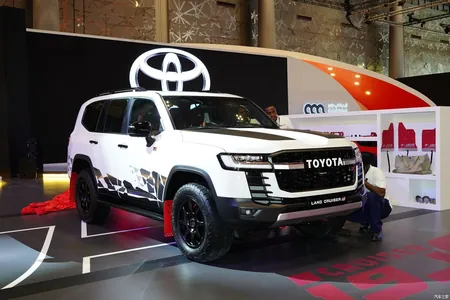 Состоялась презентация обновленного внедорожника Toyota Land Cruiser 300 GR Sport