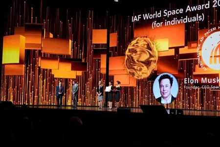 Илон Маск стал лауреатом Всемирной космической премии IAF