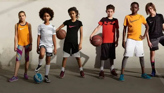 Nike остался самым популярным среди американских тинейджеров брендом одежды