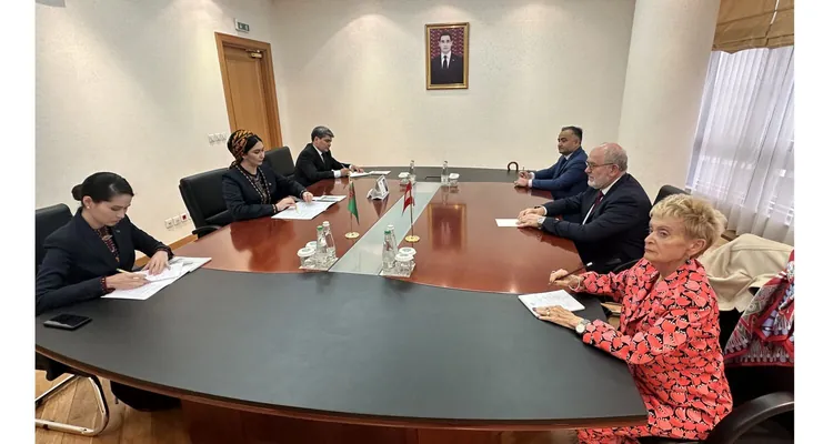 В МИД Туркменистана прошла встреча с делегацией Вены