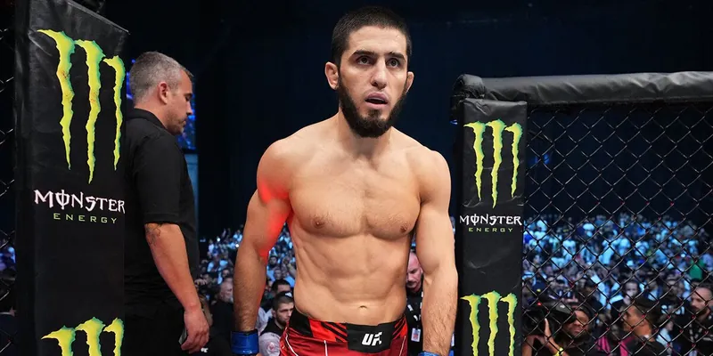Islam Mahaçew UFC-de indiki söweşini 2024-nji ýylyň tomsunda geçirip biler