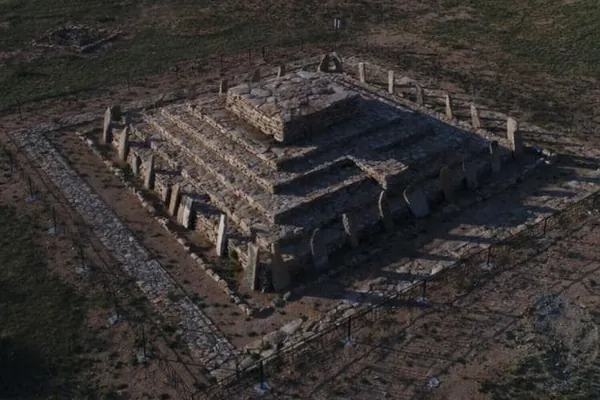 Gazagystanda bürünç asyryna degişli skifleriň piramidasy tapyldy