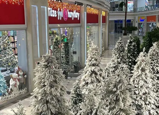 В ТРЦ «Ашхабад» открылся магазин новогодних товаров