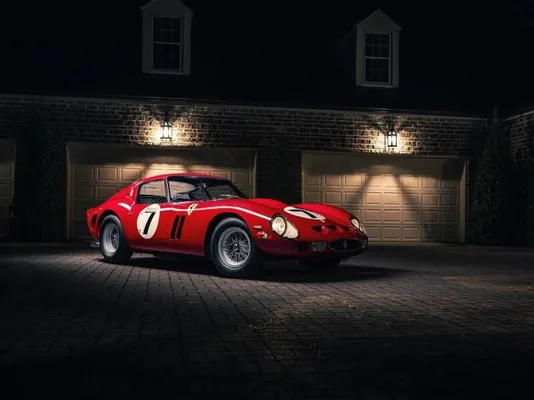 Ferrari 250 GTO продан на аукционе за рекордные $51,7 млн