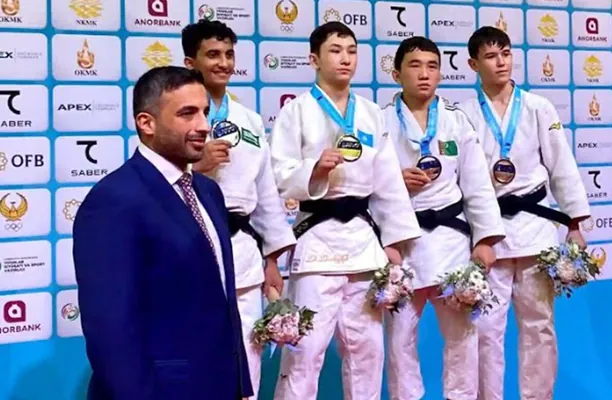Türkmenistanyň dzýudoçylary Aziýa çempionatynda kümüş we bürünç medallary gazandylar