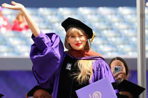 Garward uniwersiteti Teýlor Swift boýunça sapak geçer